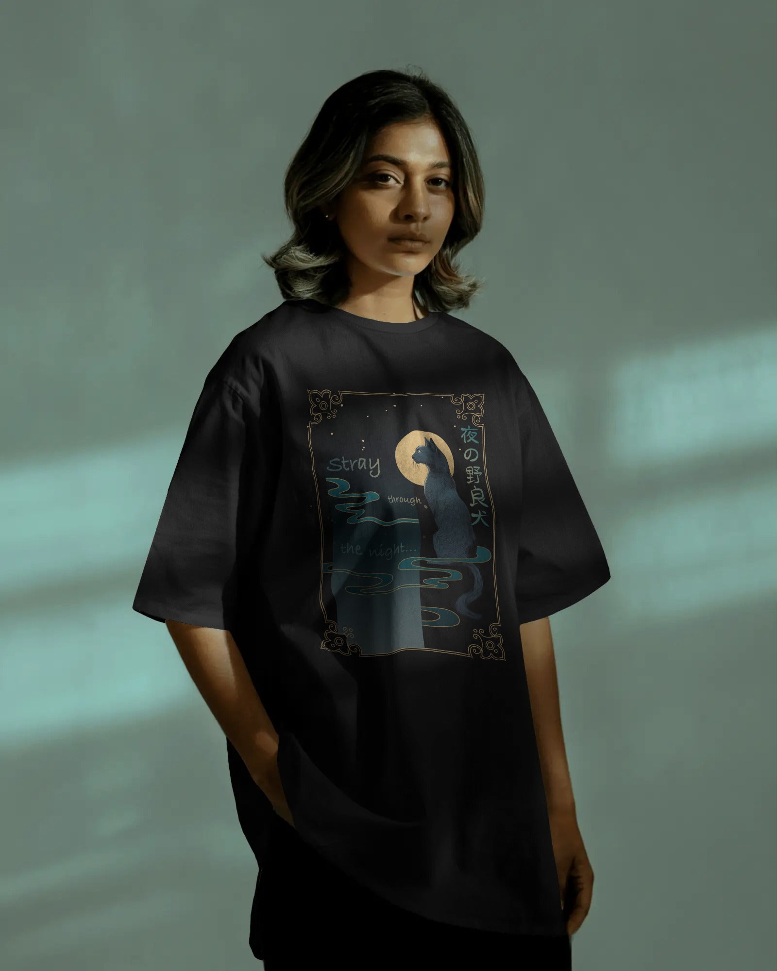 Stray through the night - Organic Shirt